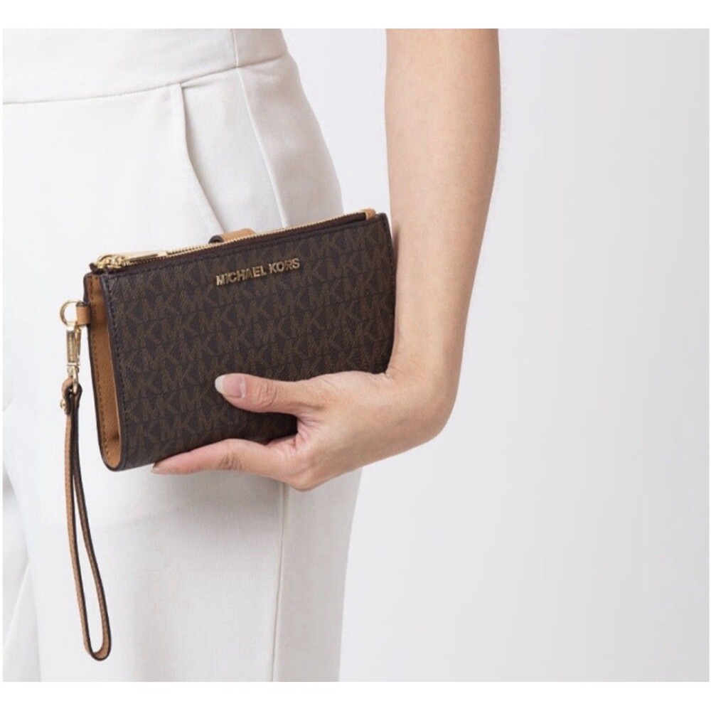 Michael Kors Jet Set Travel Double Zip Wristlet Wallet MK Brown & Tan New - Picture 2 of 8